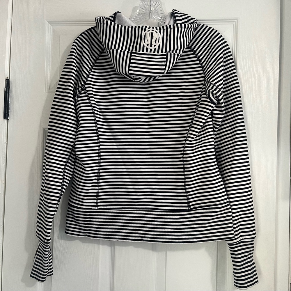 Lululemon Black And White Striped Scuba Hoodie Full Zip Jacket Woman’s Sz 8 - Picture 6 of 11